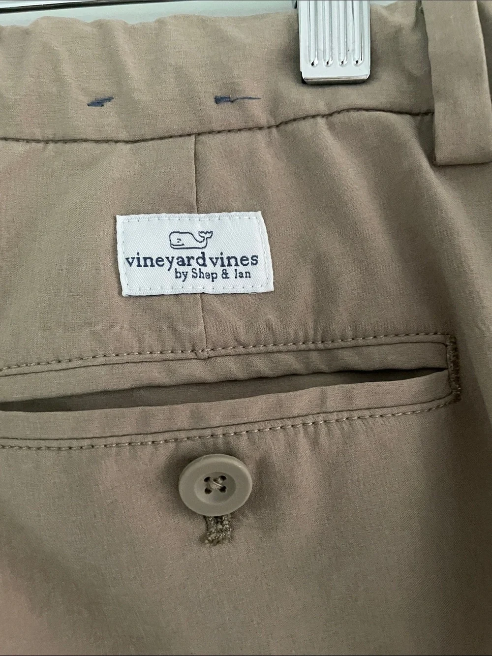 Vineyard Vines Tan Flat-Front boys size:10 Shorts